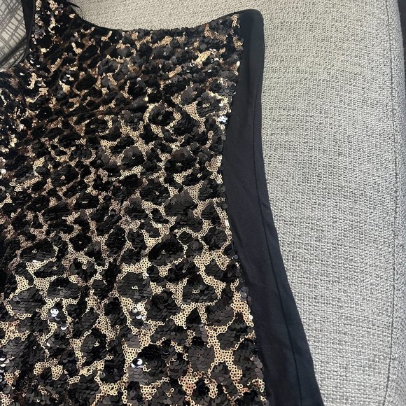 Cache Sequin Skirt and top- Animal Print - Picture 12 of 15